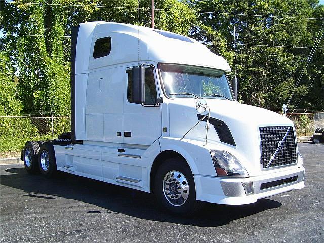 2011 VOLVO VNL64T670 Forest Park Georgia Photo #0095844A