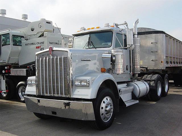 2004 KENWORTH W900 Lenexa Kansas Photo #0096050A