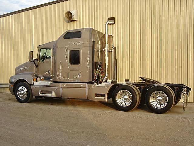 2006 KENWORTH T600 Wichita Kansas Photo #0096119A