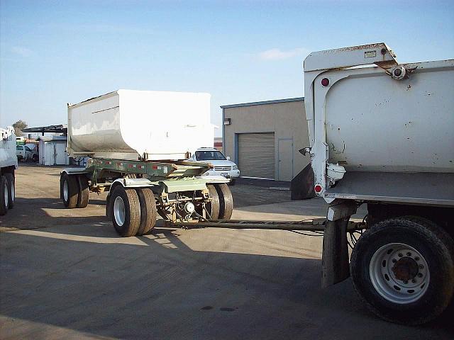 2000 FREIGHTLINER FLD11264S Stockton California Photo #0096353A