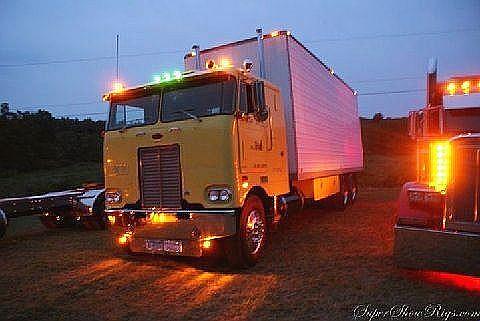 peterbilt 1971 cabover parts truck