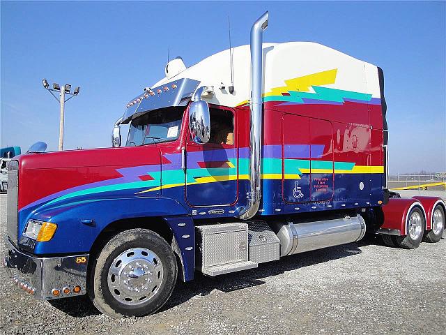 1998 FREIGHTLINER FLD12064ST Sikeston Missouri Photo #0096522A