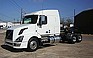 2011 VOLVO VNL64T630.