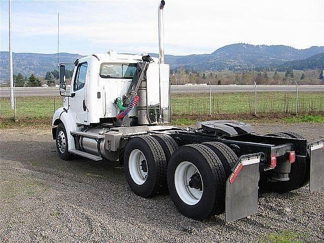 2011 FREIGHTLINER BUSINESS CLASS M2 112 Coburg Oregon Photo #0096932A