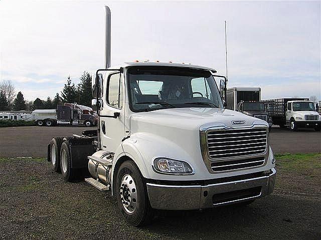 2011 FREIGHTLINER BUSINESS CLASS M2 112 Coburg Oregon Photo #0096932A