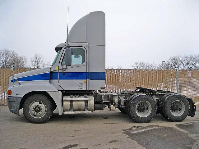 2005 FREIGHTLINER C12064ST-CENTURY 120 Inver Grove Heights Minnesota Photo #0097009A