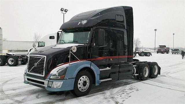 2007 VOLVO VNL64T670 Saginaw Michigan Photo #0097017A