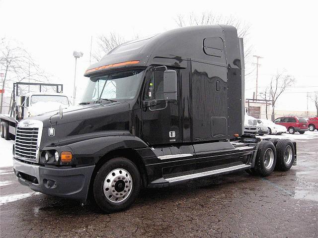 2006 FREIGHTLINER CST12064ST-CENTURY 120 Flint Michigan Photo #0097044A