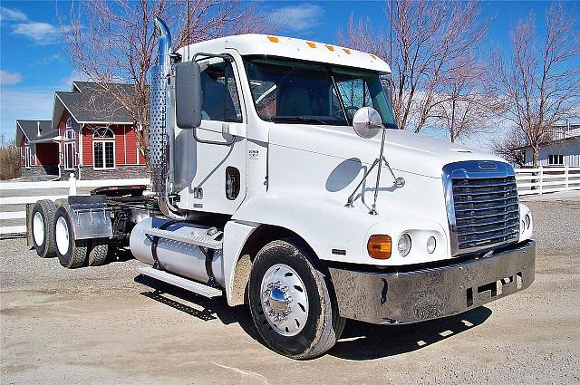 2005 FREIGHTLINER C12064ST-CENTURY 120 Conrad Montana Photo #0097486A