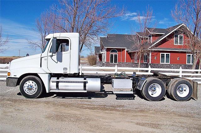 2005 FREIGHTLINER C12064ST-CENTURY 120 Conrad Montana Photo #0097486A