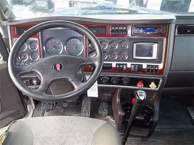 2008 KENWORTH T600B Grand Rapids Michigan Photo #0097571A