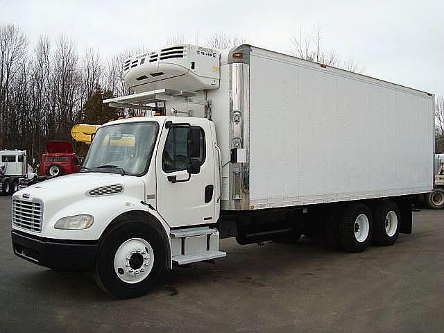 2005 FREIGHTLINER BUSINESS CLASS M2 106 Sebewaing Michigan Photo #0097668A