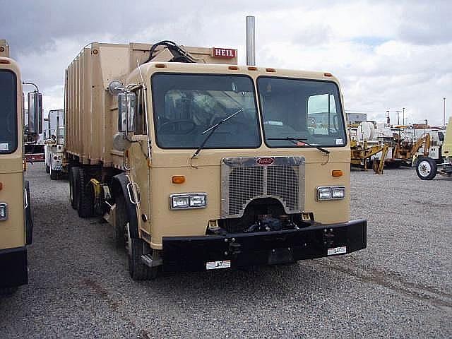 2003 PETERBILT 320 Salt Lake City Utah Photo #0097769A