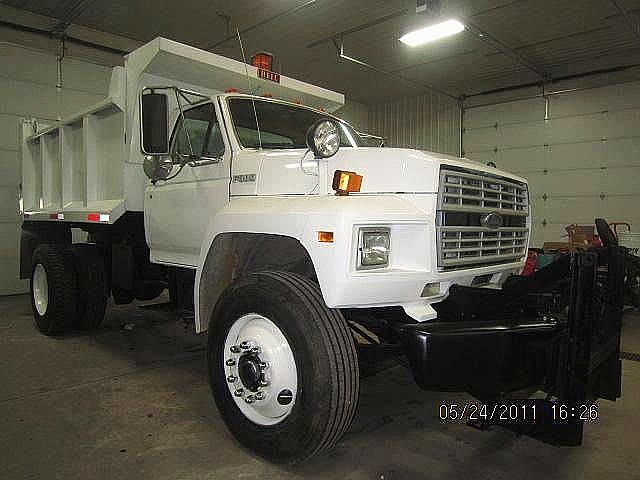 1994 FORD F800 Minocqua Wisconsin Photo #0097832A