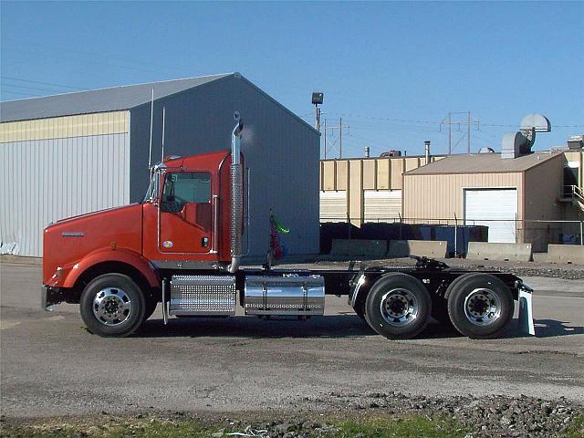 2012 KENWORTH T800 Rock Island Illinois Photo #0097860A