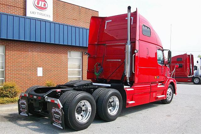 2007 VOLVO VNL64T670 Kernersville North Carolina Photo #0098033A