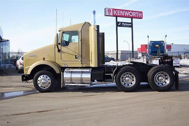 2008 KENWORTH T800 Regina Photo #0098133A