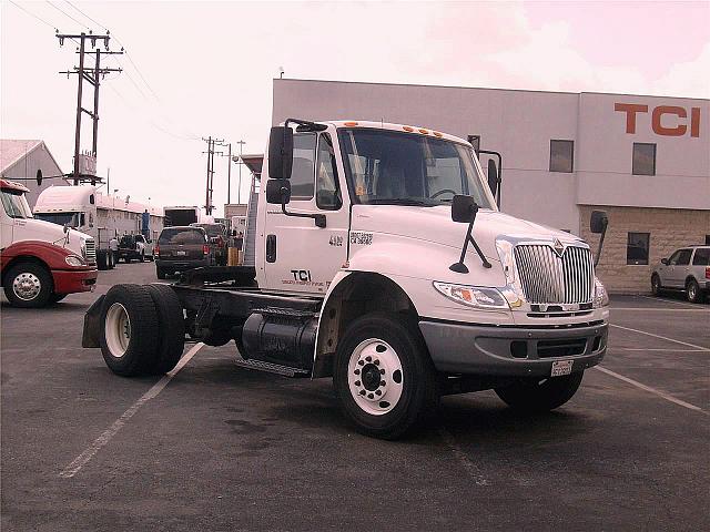 2005 INTERNATIONAL 4400 Fontana California Photo #0098151A