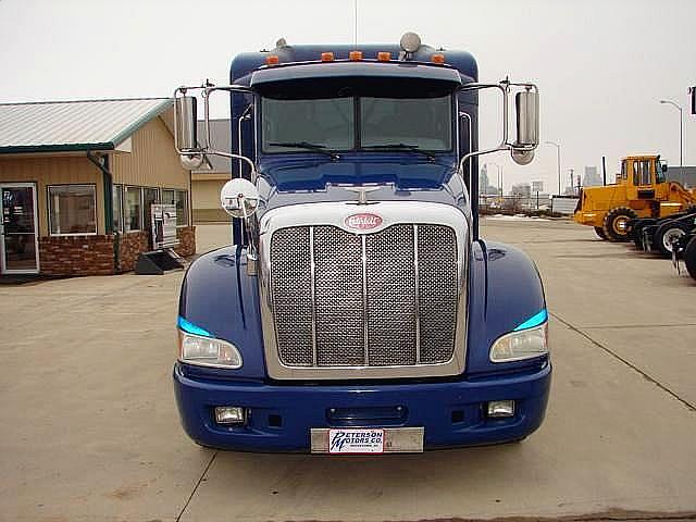 2006 PETERBILT 385 Watertown South Dakota Photo #0098152A