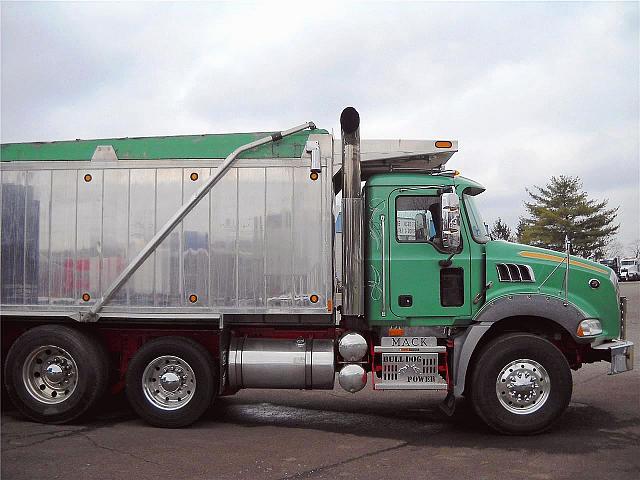 2008 MACK GRANITE GU813 Coopersburg Pennsylvania Photo #0098353A