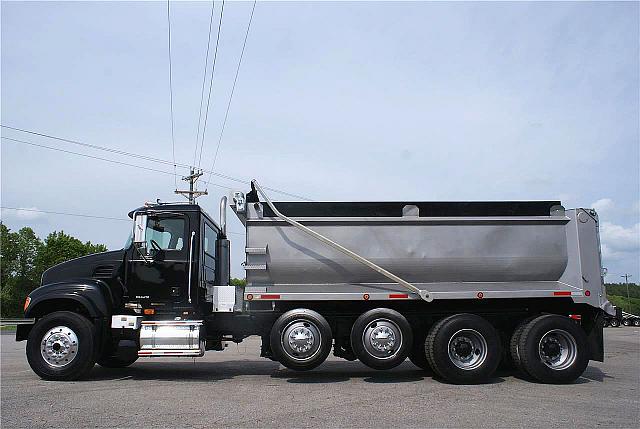 2004 MACK GRANITE CV713 Sutherlin Virginia Photo #0098457A