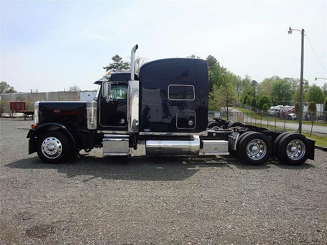 2004 PETERBILT 379EXHD Charlotte North Carolina Photo #0098577A