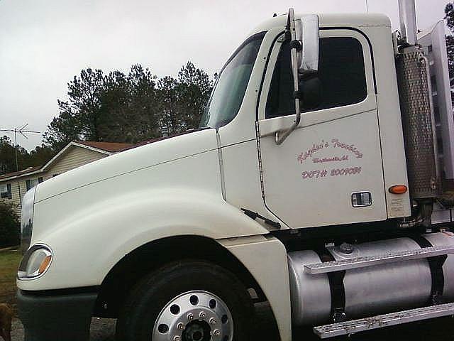 2004 FREIGHTLINER CL12064ST-COLUMBIA 120 maplesville Alabama Photo #0098738A