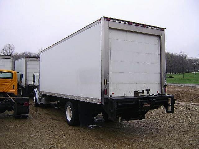 2005 FREIGHTLINER BUSINESS CLASS M2 106 Mount Vernon Ohio Photo #0098888A