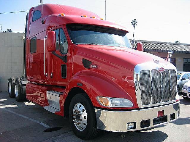 2004 PETERBILT 387 Los Angeles California Photo #0099218A