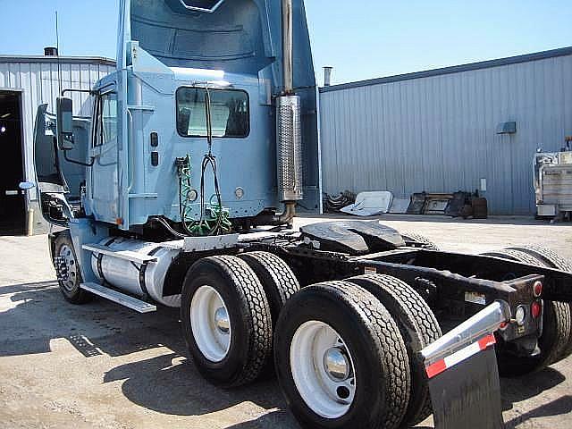 2003 FREIGHTLINER CL12064ST-COLUMBIA 120 Rogers Minnesota Photo #0099387A