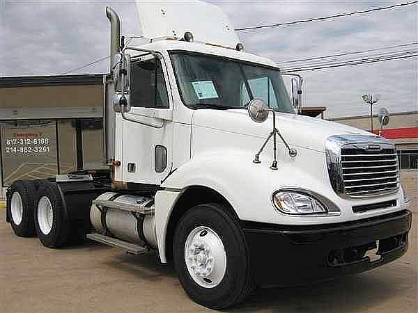 2004 FREIGHTLINER CL12064ST-COLUMBIA 120 Dallas Texas Photo #0099439A