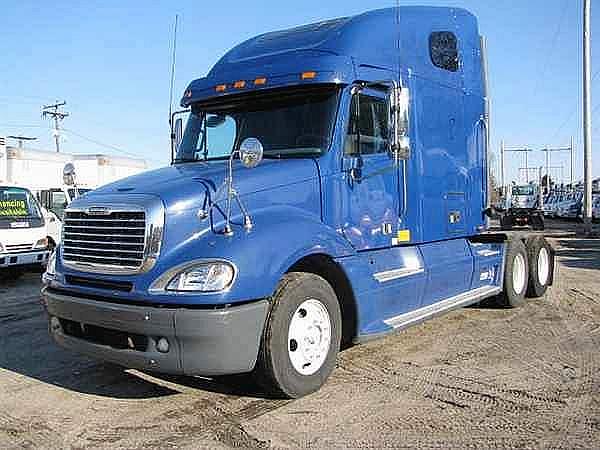 2005 FREIGHTLINER CL12064ST-COLUMBIA 120 Warwick Rhode Island Photo #0099502A