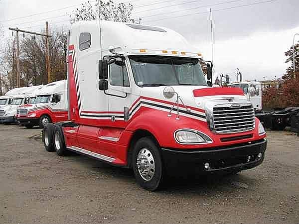 2006 FREIGHTLINER CL12064ST-COLUMBIA 120 Warwick Rhode Island Photo #0099506A