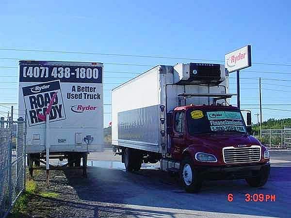 2005 FREIGHTLINER BUSINESS CLASS M2 106 Orlando Florida Photo #0099528A