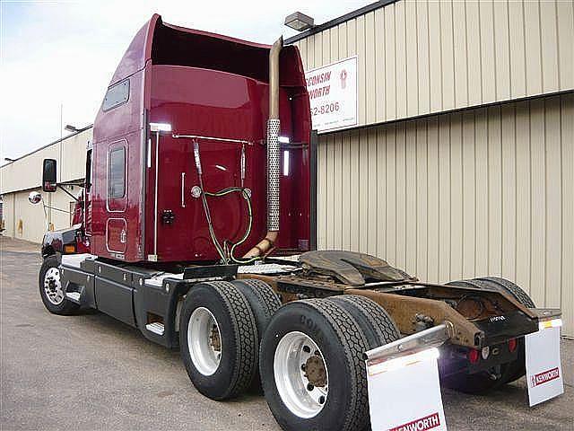 2004 KENWORTH T600B Wausau Wisconsin Photo #0099584A