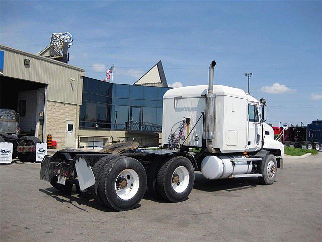 2002 MACK CH613 Chatham Photo #0099651A