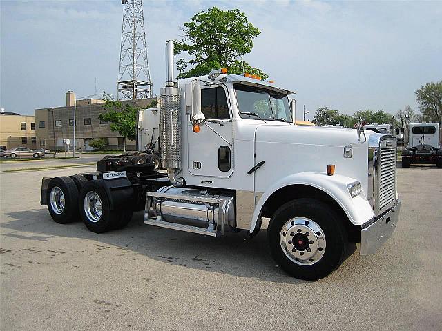 2002 FREIGHTLINER FLD12064T-CLASSIC Kankakee Illinois Photo #0100191A