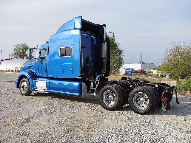 2009 PETERBILT 386 Omaha Nebraska Photo #0100498A