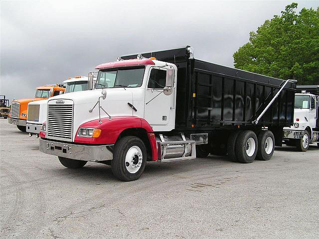 1999 FREIGHTLINER FL112 Crossville Tennessee Photo #0100555A