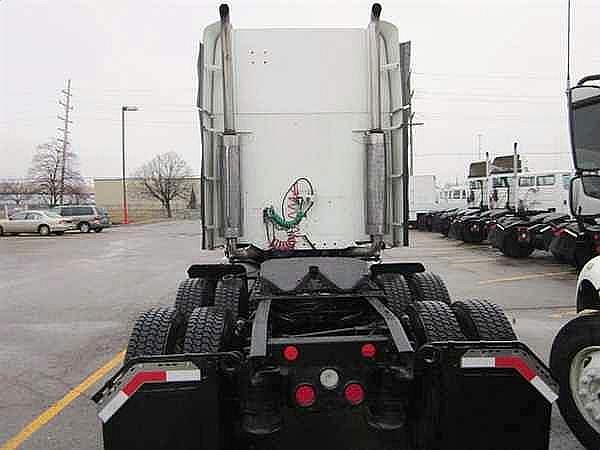 2004 FREIGHTLINER CL12064ST-COLUMBIA 120 Taylor Michigan Photo #0100579A