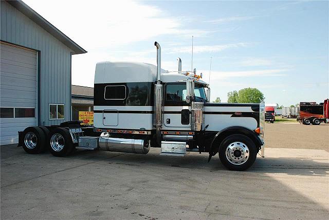 2007 PETERBILT 359EXHD Wayland Michigan Photo #0100721A