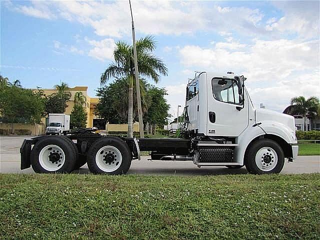 2011 FREIGHTLINER BUSINESS CLASS M2 112 Pompano Beach Florida Photo #0101446A