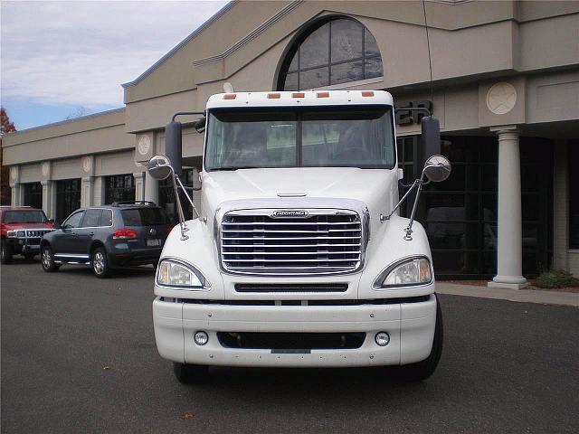 2007 FREIGHTLINER CL12064ST-COLUMBIA 120 EAST HARTFORD Connecticut Photo #0101601A