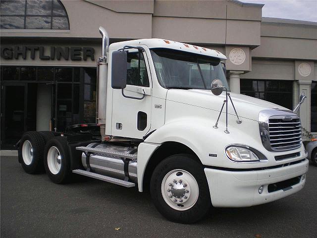 2007 FREIGHTLINER CL12064ST-COLUMBIA 120 EAST HARTFORD Connecticut Photo #0101601A