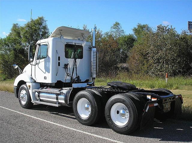 2005 FREIGHTLINER CL12064ST-COLUMBIA 120 Bryan Texas Photo #0101731A