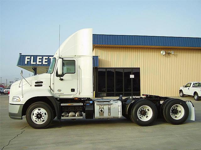 2011 MACK PINNACLE CXU613 San Antonio Texas Photo #0101951A