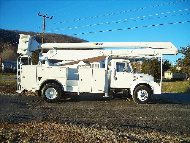 2000 INTERNATIONAL 4700 Narrows Virginia Photo #0101981A