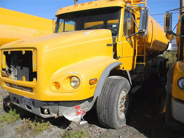 2003 FREIGHTLINER FL112 Sainte-Julie Quebec Canada Photo #0102525A