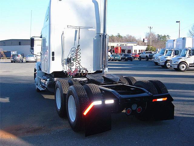 2006 FREIGHTLINER CL12064ST-COLUMBIA 120 Charlotte North Carolina Photo #0102610A