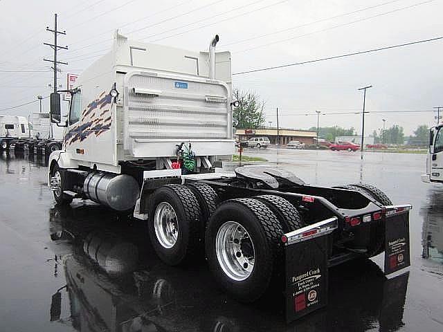 2007 VOLVO VNL64T630 Fort Wayne Indiana Photo #0102701A